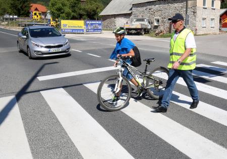 VARNA POT V ŠOLO PROSTOVOLCI ZŠAM 01 FOTO LJUBO VUKELIČ